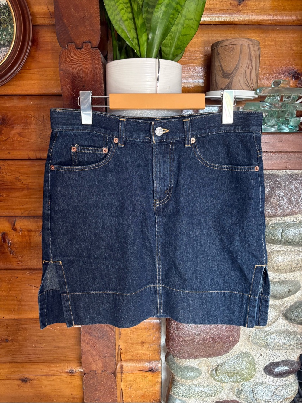 Levi’s Made in Canada Dark Wash Denim Mini Skirt With Pockets Jean Skirt M Y2K